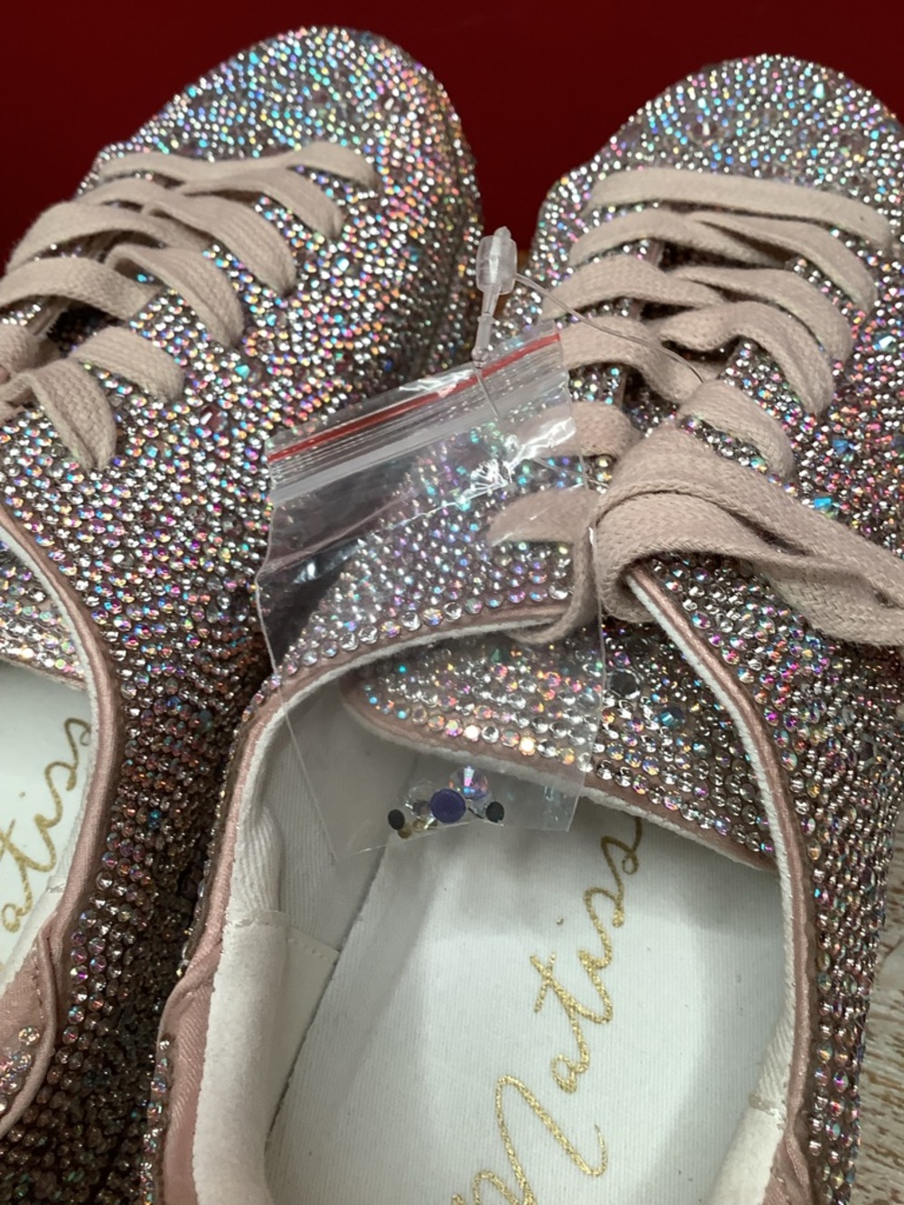 Matisse Bennet NWOT Sparkling Pink Rhinestone Embellished Lace Up Sneakers Comfy - Picture 10 of 11